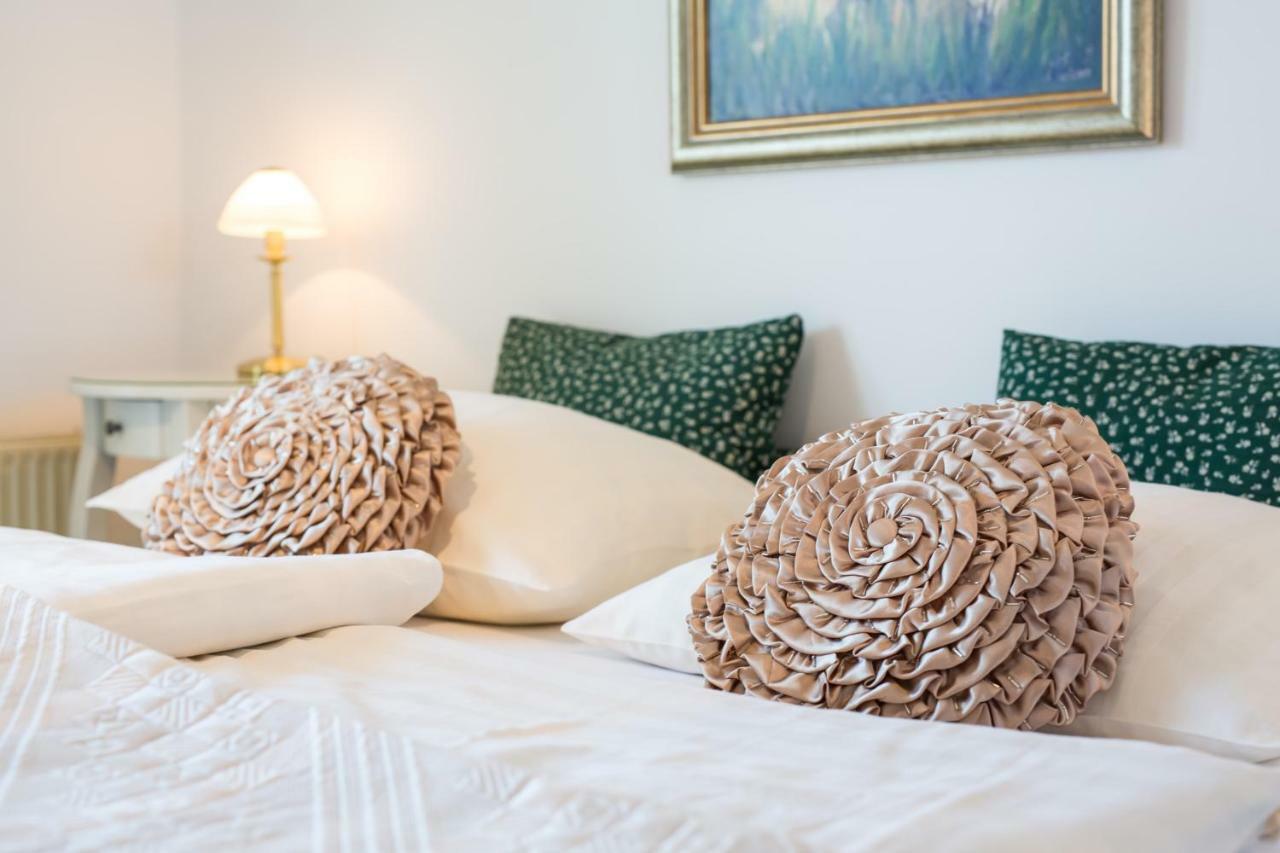B&B Pletna A Double Lake-View Room Bled Bagian luar foto