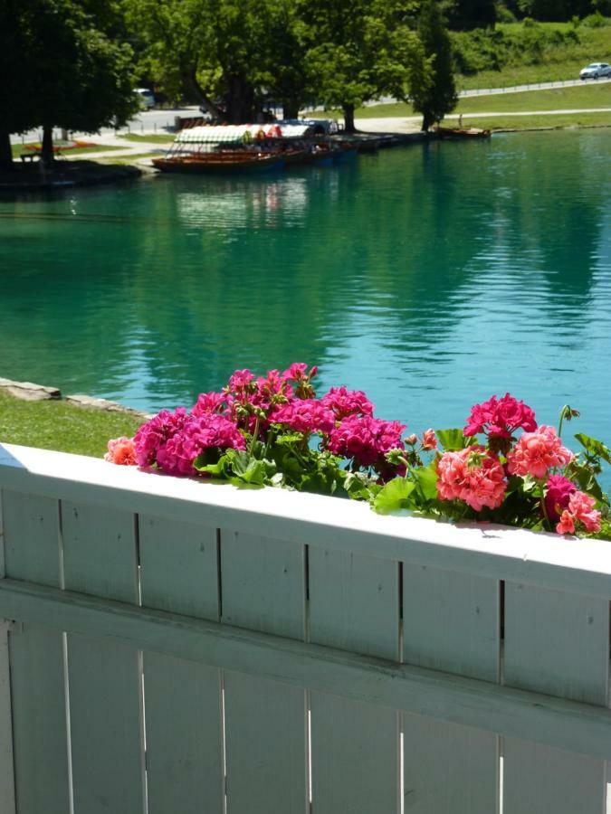 B&B Pletna A Double Lake-View Room Bled Bagian luar foto