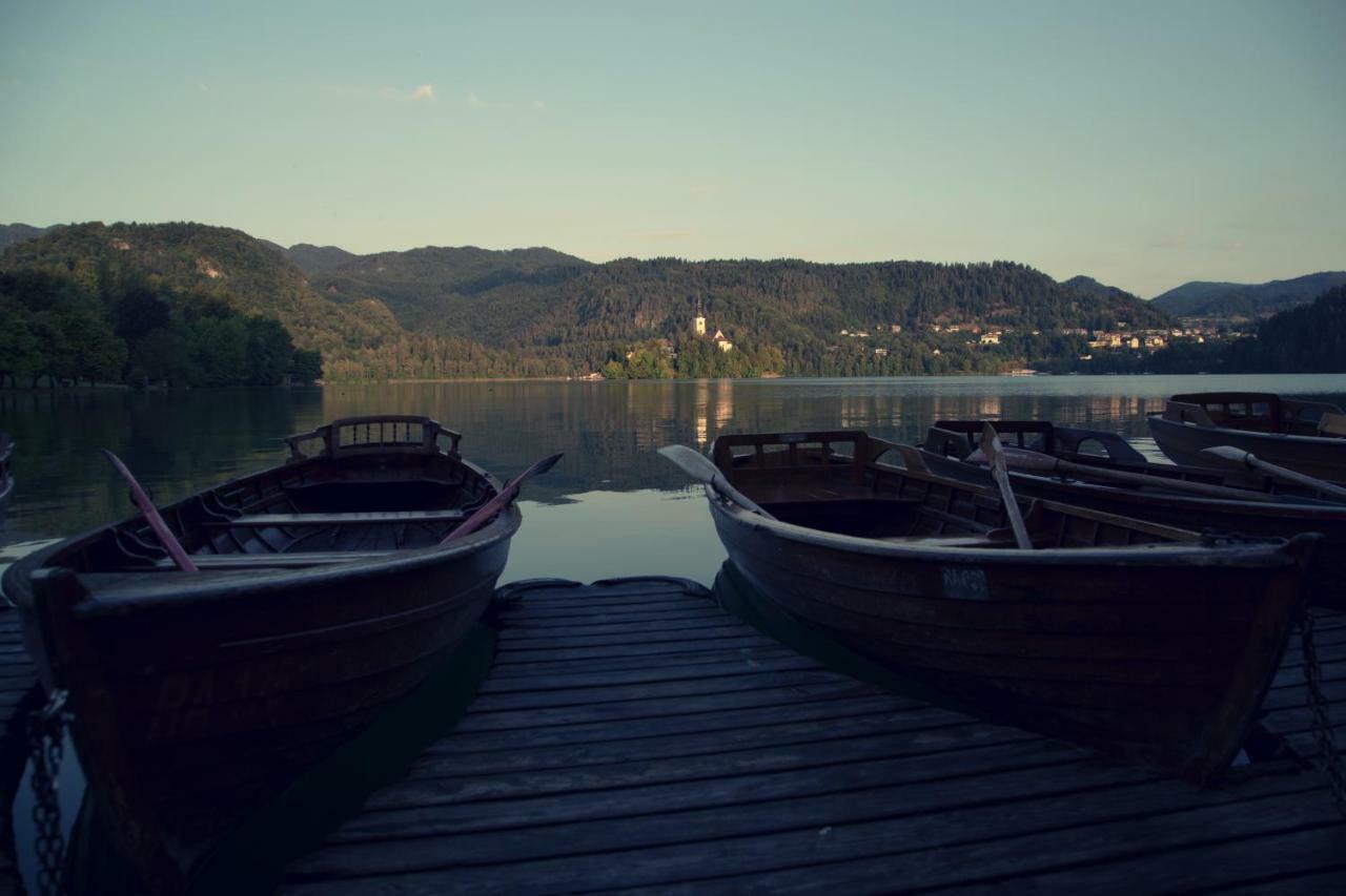 B&B Pletna A Double Lake-View Room Bled Bagian luar foto